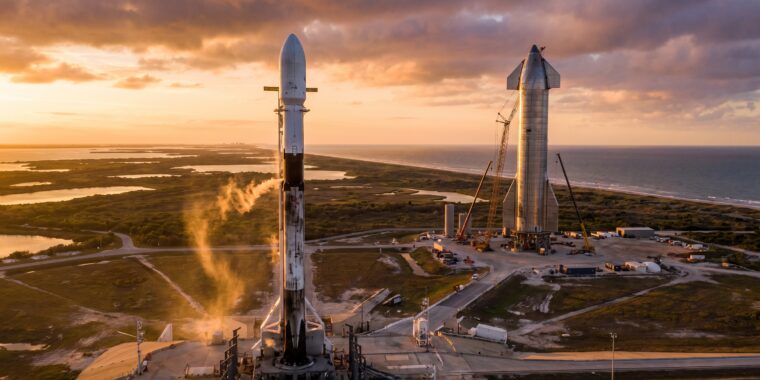 SpaceX 猎鹰 9 号退役,星舰接班 — Cape Canaveral 发射台对比